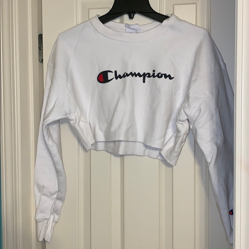 Cropped Champion Crewneck